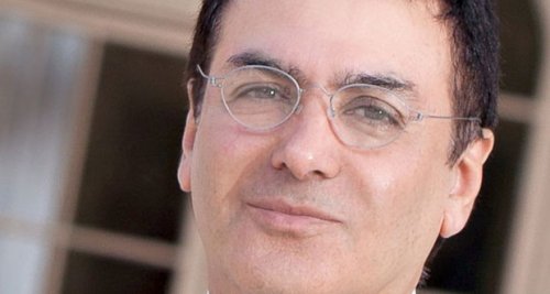 فیروز نادری، دانشمند برجسته ایرانی در یک حادثه فلج شد