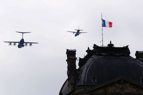 رئیس‌جمهور فرانسه فرمان تشکیل فرماندهی فضایی را صادر کرد
